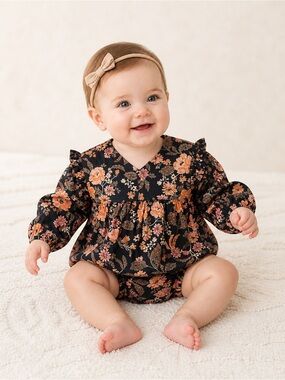 3/$25 / Old Navy Baby Floral Long-Sleeve Blouse with Matching Bloomers